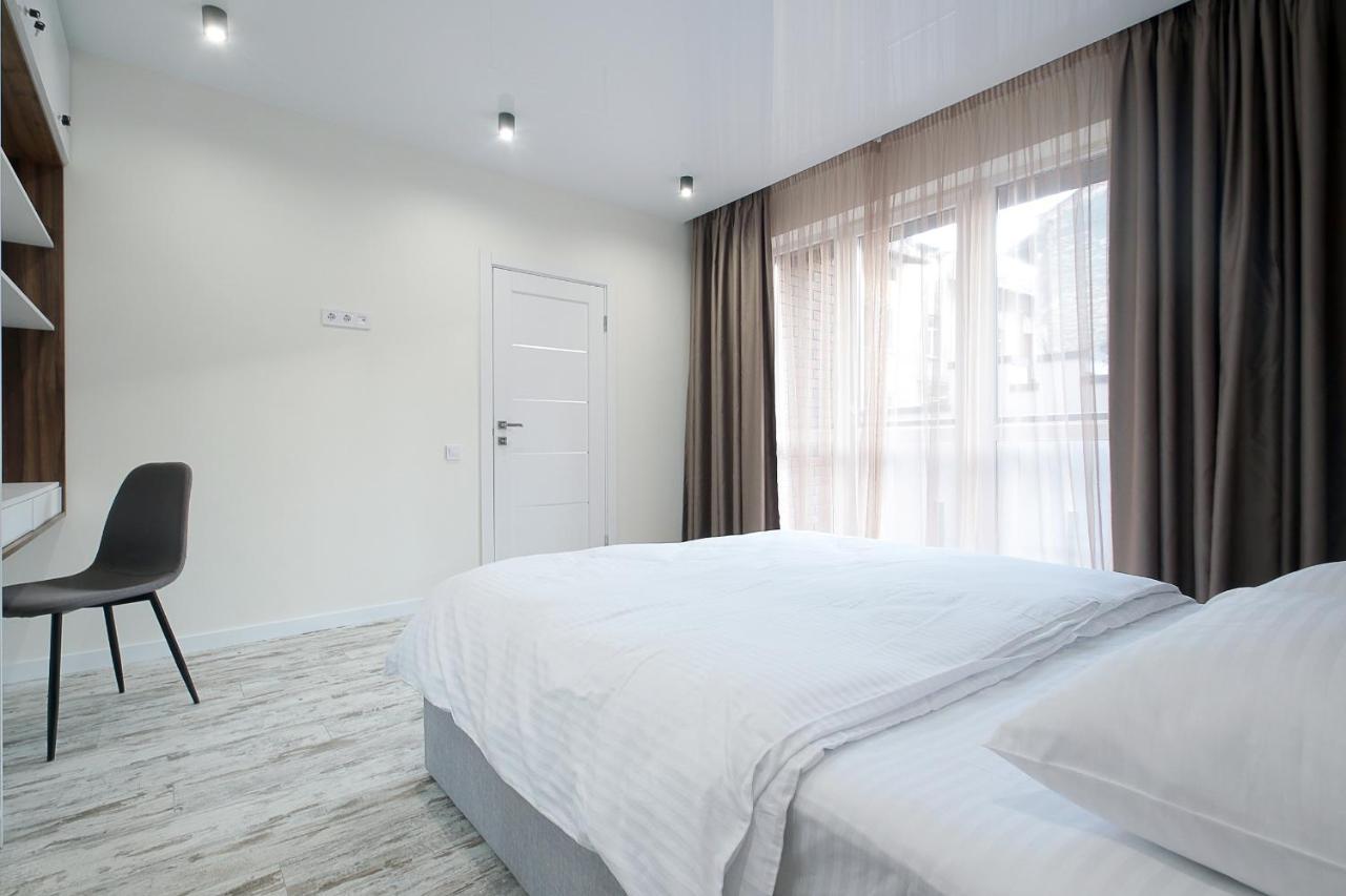 Luxury Nest Lviv Center Apartment Bagian luar foto