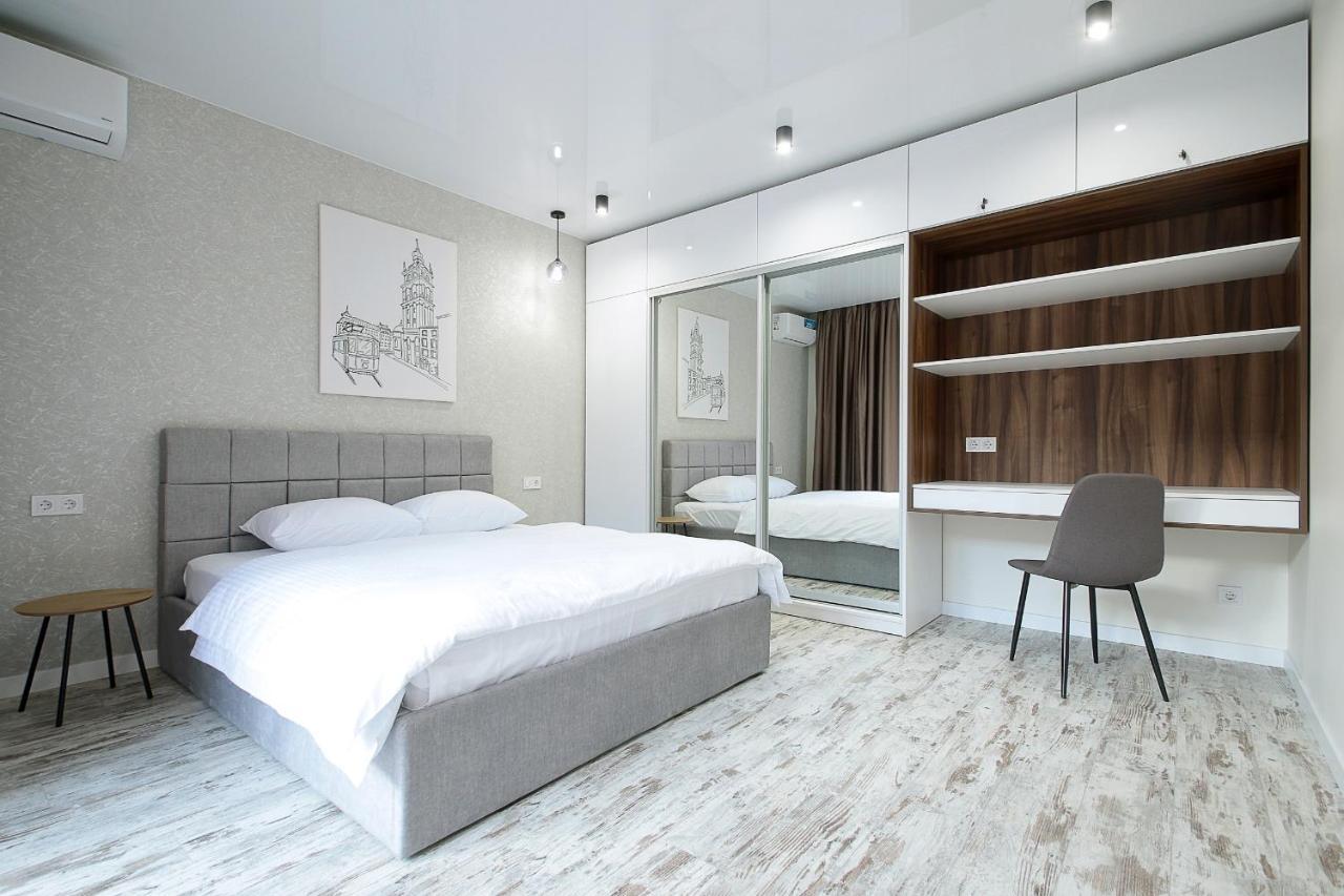 Luxury Nest Lviv Center Apartment Bagian luar foto