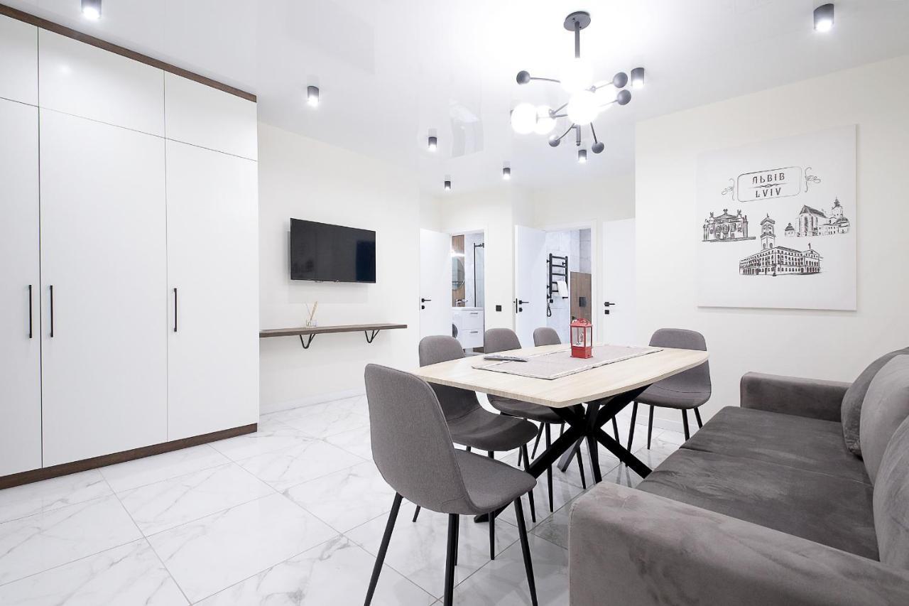 Luxury Nest Lviv Center Apartment Bagian luar foto