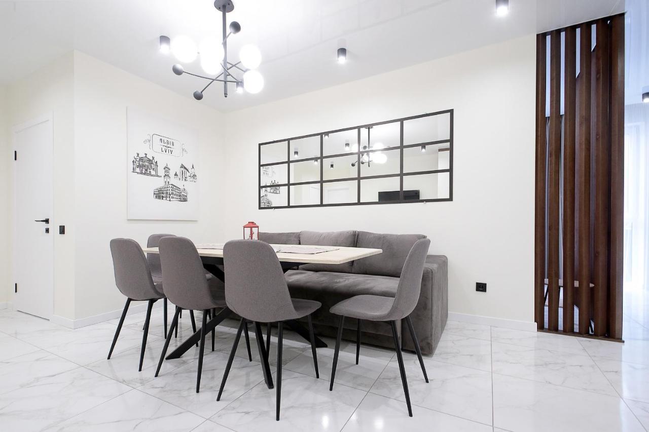 Luxury Nest Lviv Center Apartment Bagian luar foto
