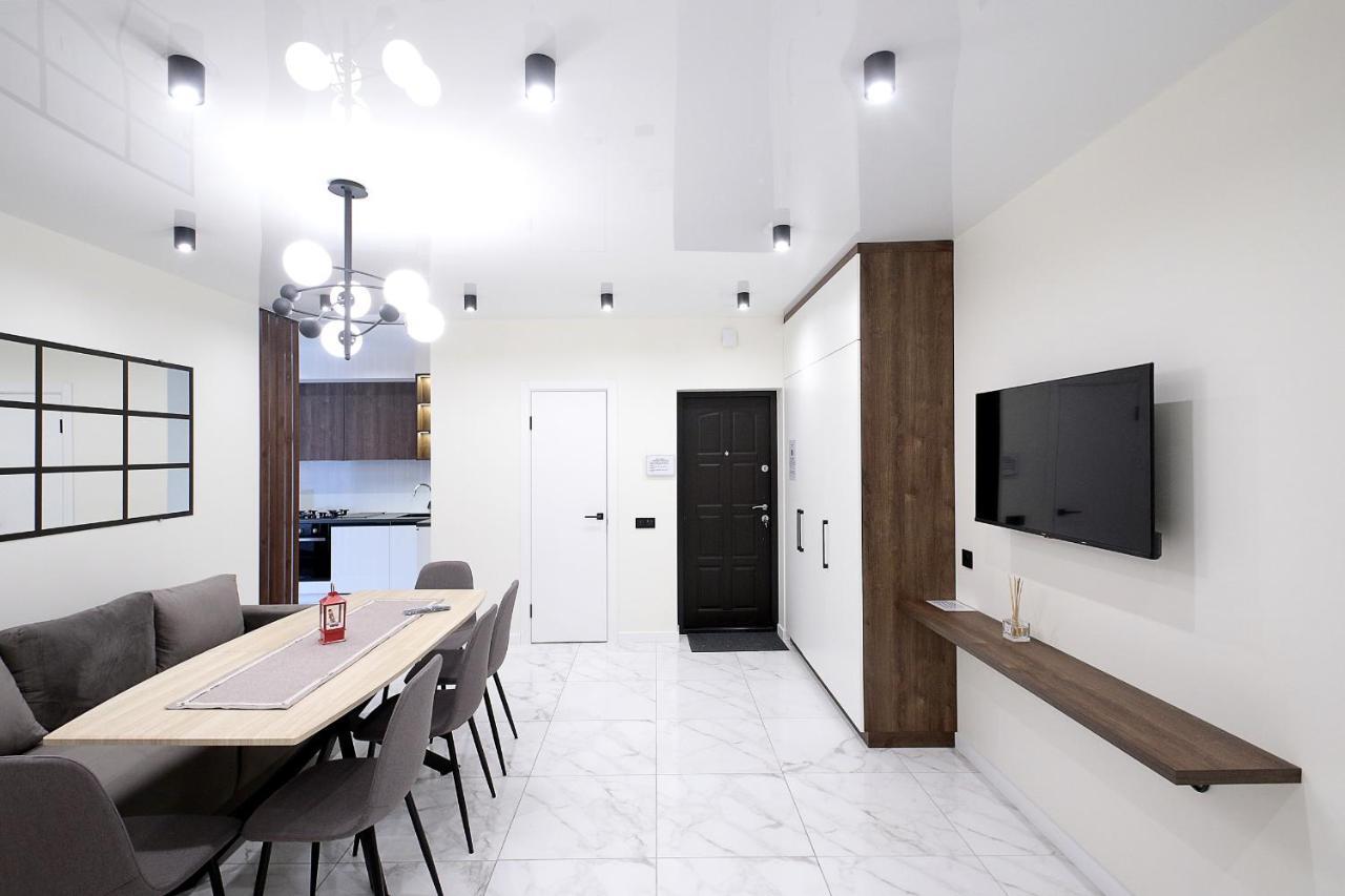 Luxury Nest Lviv Center Apartment Bagian luar foto