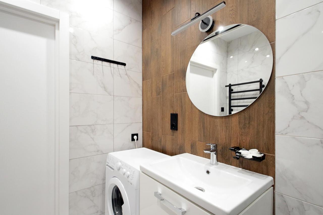 Luxury Nest Lviv Center Apartment Bagian luar foto
