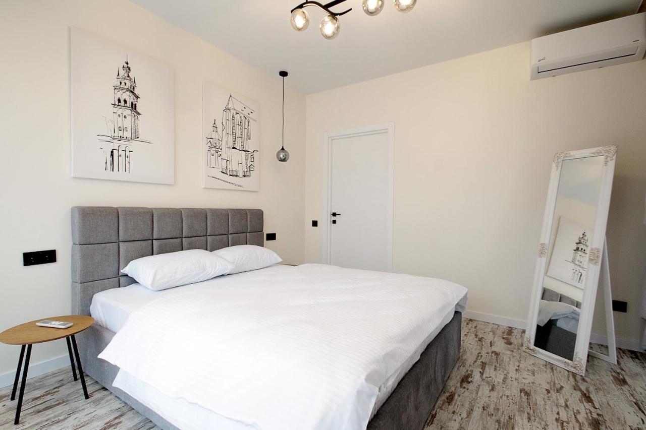 Luxury Nest Lviv Center Apartment Bagian luar foto