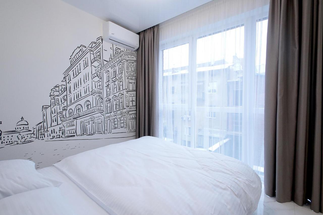 Luxury Nest Lviv Center Apartment Bagian luar foto